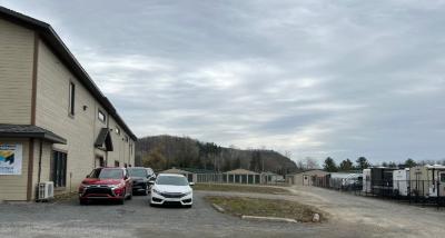 Storage Units at Montreal Entrepots Sortie 64 - 169 Blvd Sainte Adele, Sainte Adele, QC